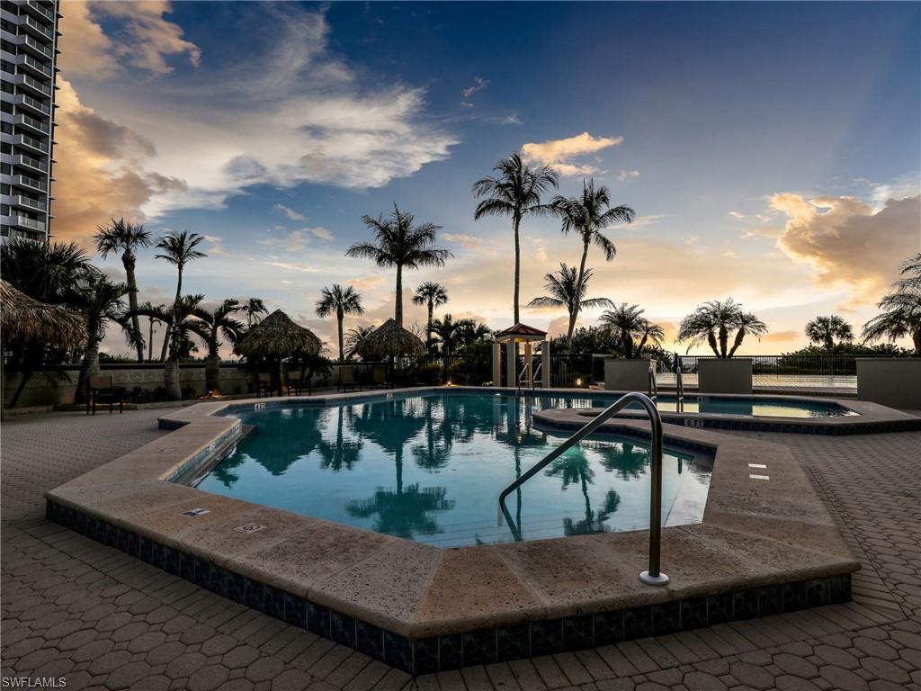 CRESCENT BEACH - Residential