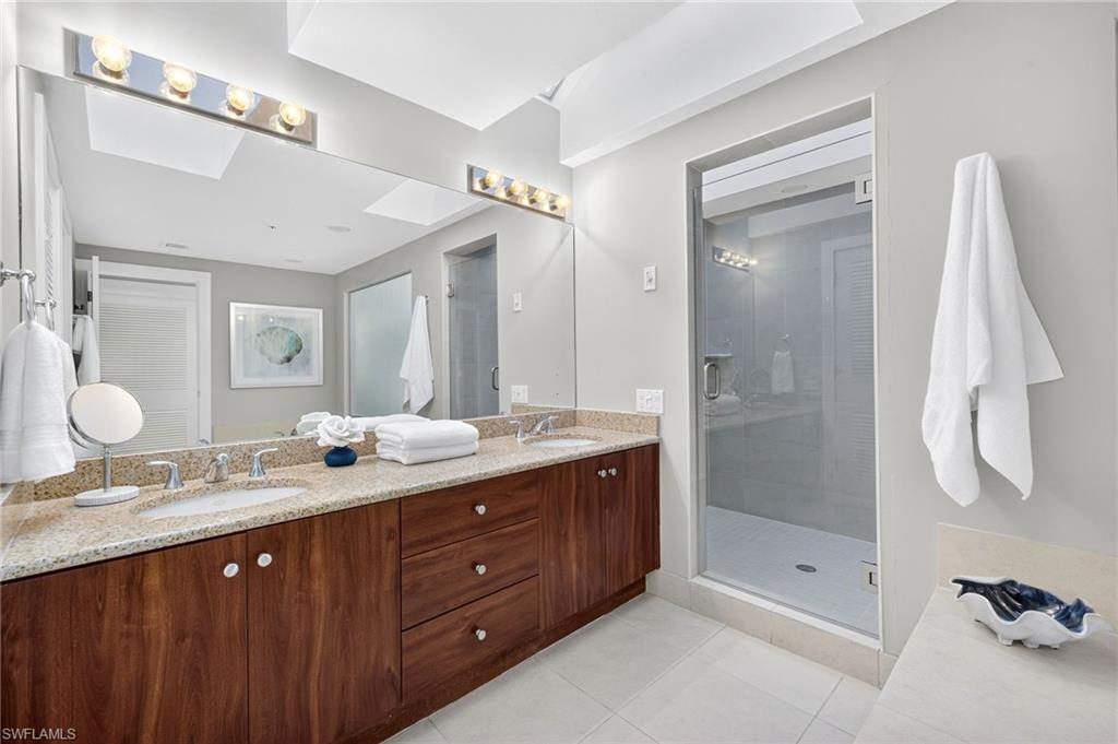 LANDS ENDS VILLAGE CONDO - Residential