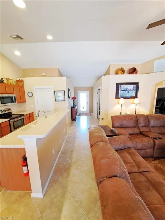 Cape Coral, Florida 33993, United States, 3 Bedrooms Bedrooms, ,2 BathroomsBathrooms,Residential,Active,135232