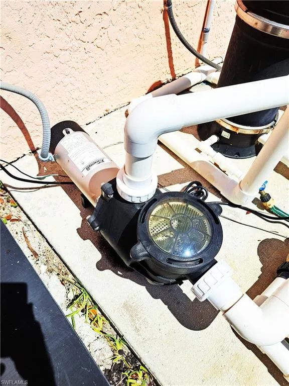 Cape Coral, Florida 33993, United States, 3 Bedrooms Bedrooms, ,2 BathroomsBathrooms,Residential,Active,135232