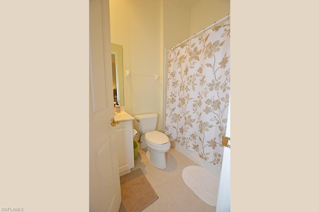 LAGUNA - Residential Lease