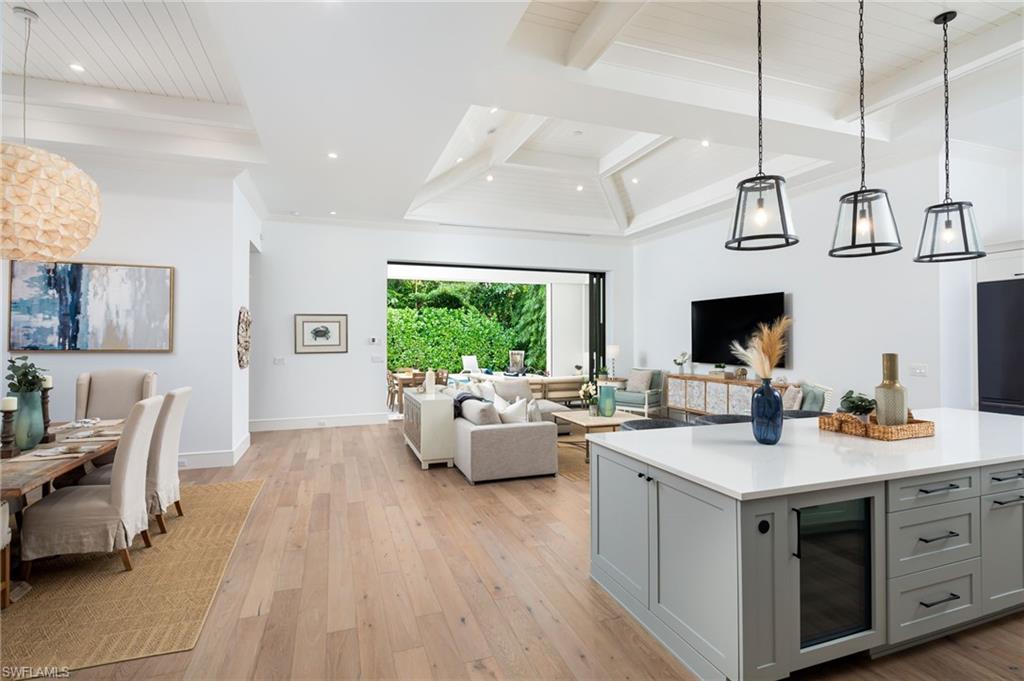 LAKE PARK - Residential