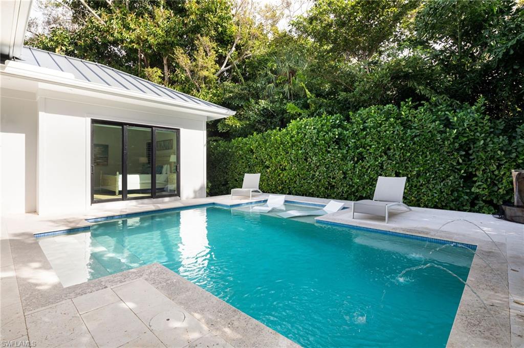 LAKE PARK - Residential