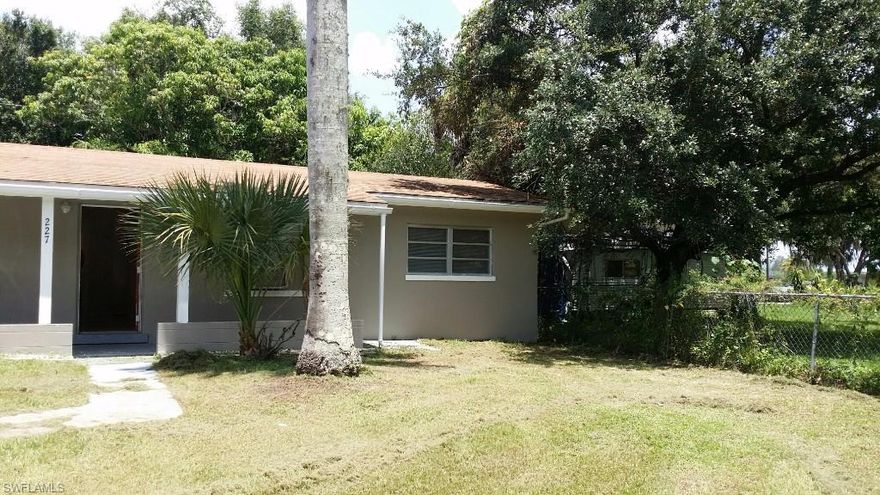 Description
Mother In Law side of the home has separate entrances as well as 2 Bed & 1 Bath or 1 Bed and a Living Room * Kitchen * Storage * Wrap Around Porch * Wood & Tile Flooring Main House has 2 Bed * 2 Bath * Living Room * LARGE Shared Deck off the back of the home w/ view of the river * Fruit Trees * Carport * Long Driveway for Parking * Large front yard with mature trees * Fruit Trees * Gas Stove * Washer Hook up * Line Dry Clothes * Wood & Tile Flooring * Partially Fenced Yard * 

Hardwood floors, Air conditioning, Refrigerator, Dishwasher, Balcony, deck, patio, Fenced yard, Laundry room / hookups, Oven / range, Heat - electric