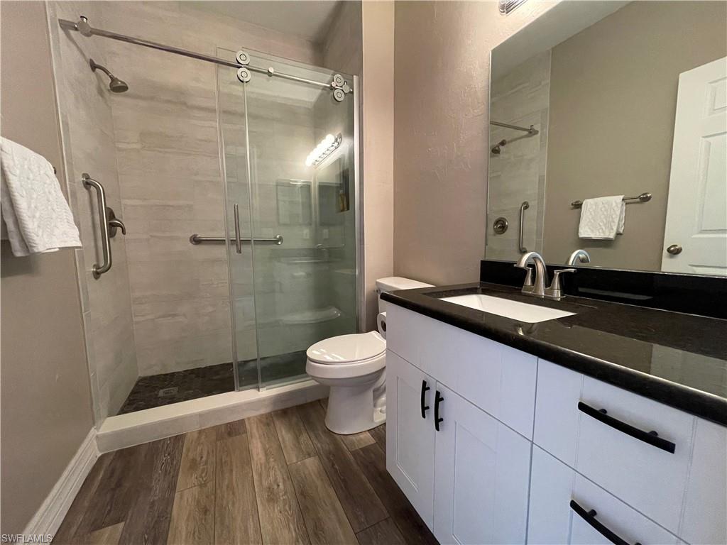 LAKESIDE - Residential