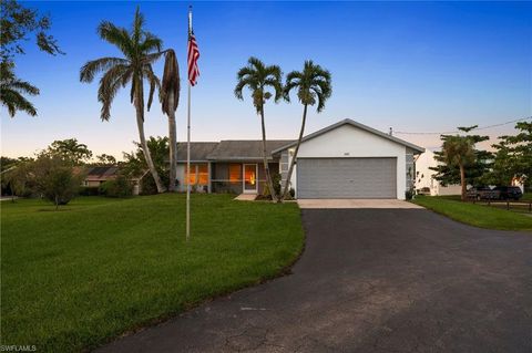 A home in NAPLES