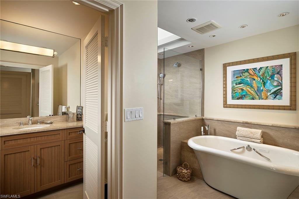 HIDEAWAY BEACH - Residential