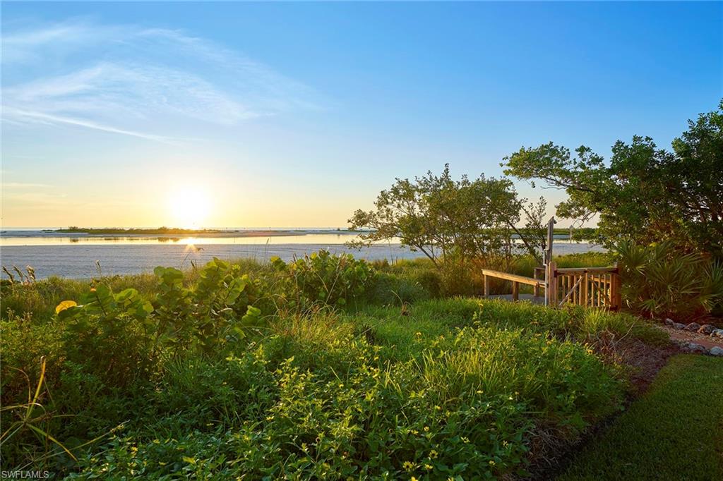 HIDEAWAY BEACH - Residential