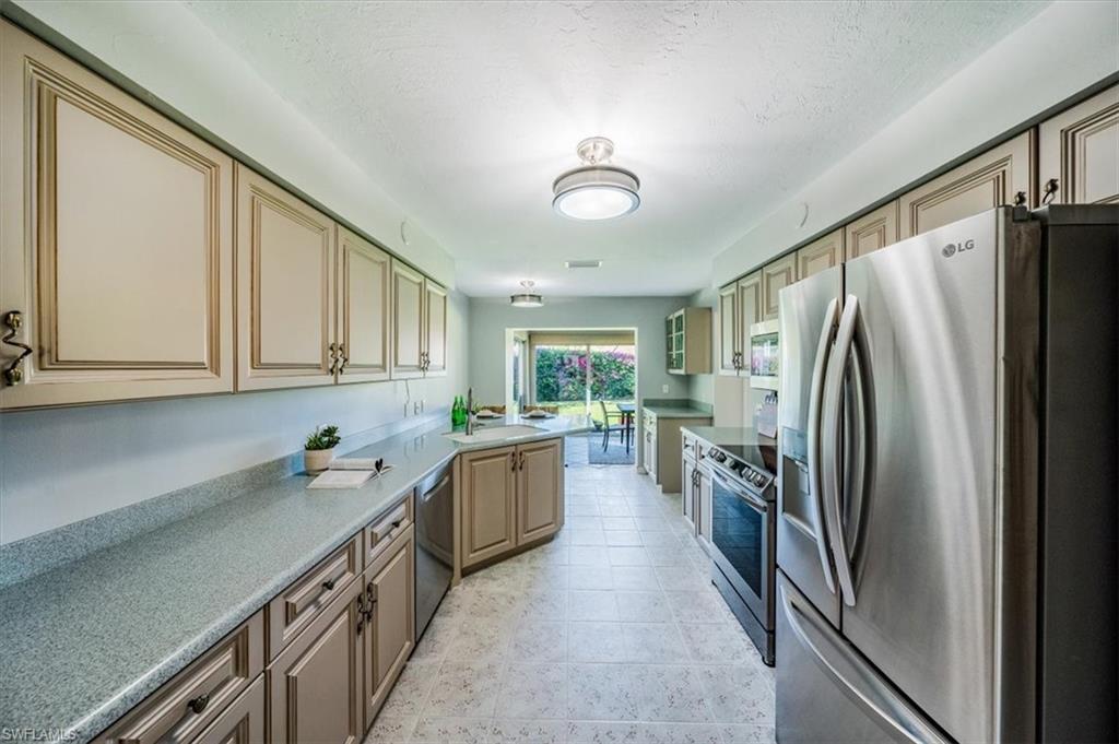 BEACHWALK HOMES - Residential