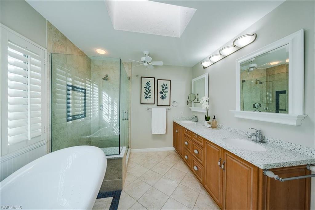 BEACHWALK HOMES - Residential