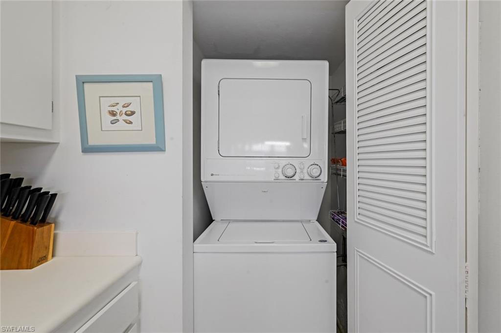 MARINER APTS MARCO ISLAND - Residential