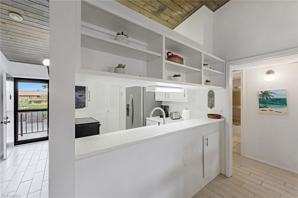 MARINER APTS MARCO ISLAND - Residential