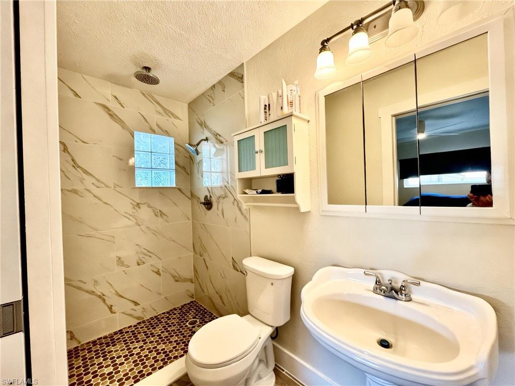 PIRATE HARBOR - Residential