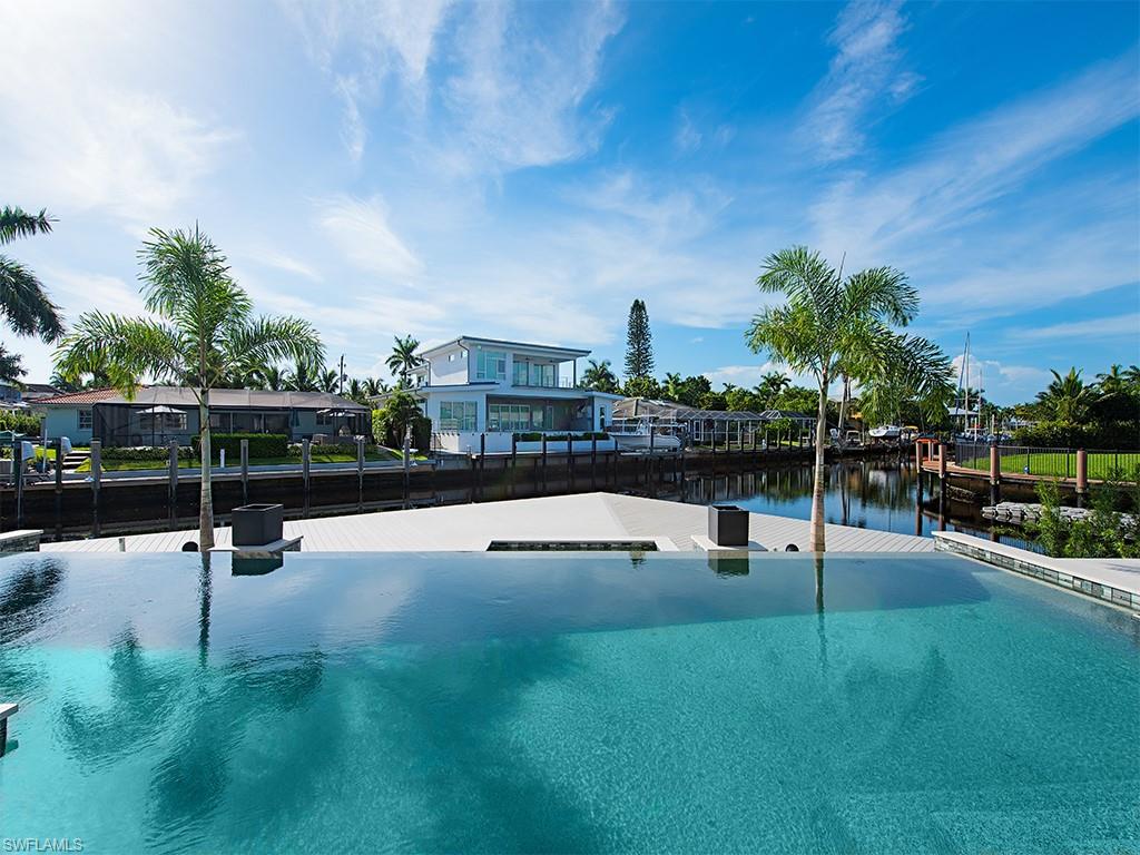 ROYAL HARBOR - Residential