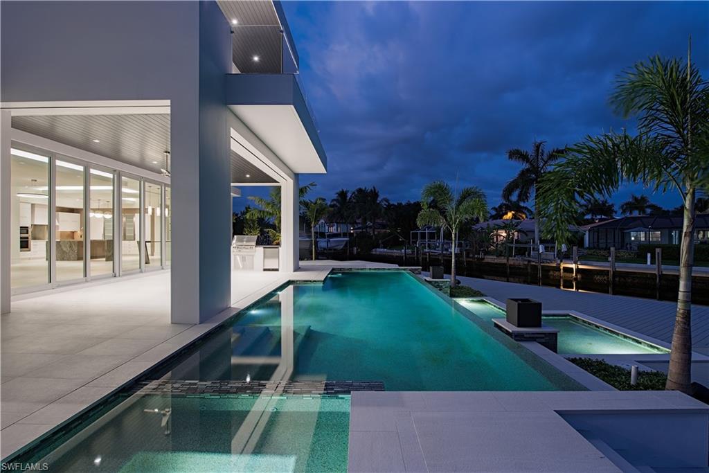 ROYAL HARBOR - Residential