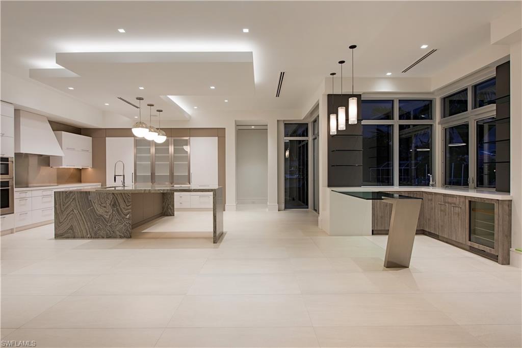 ROYAL HARBOR - Residential