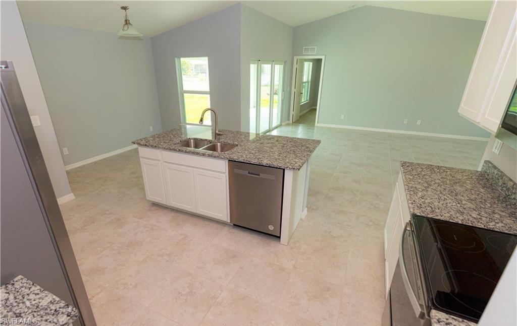 CAPE CORAL - Residential Lease