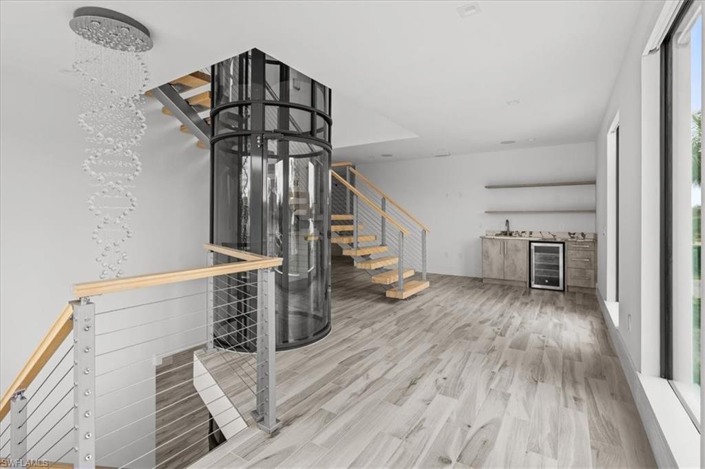 PARK SHORE - Residential