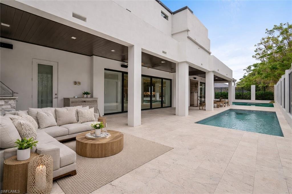 PARK SHORE - Residential