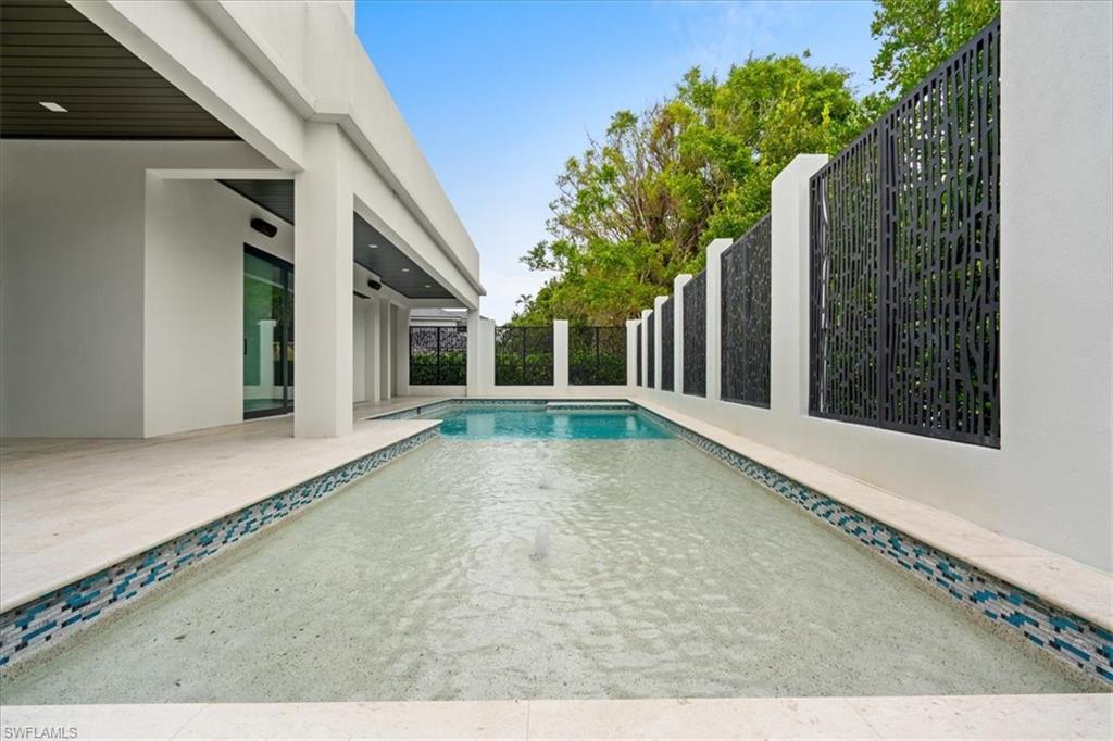 PARK SHORE - Residential