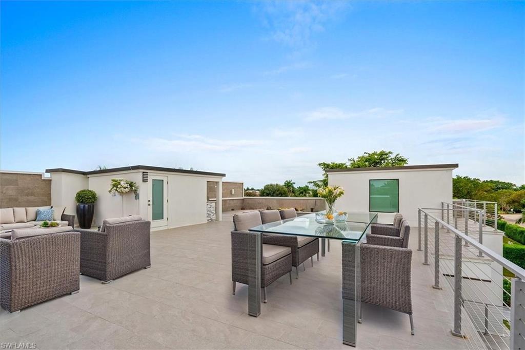 PARK SHORE - Residential