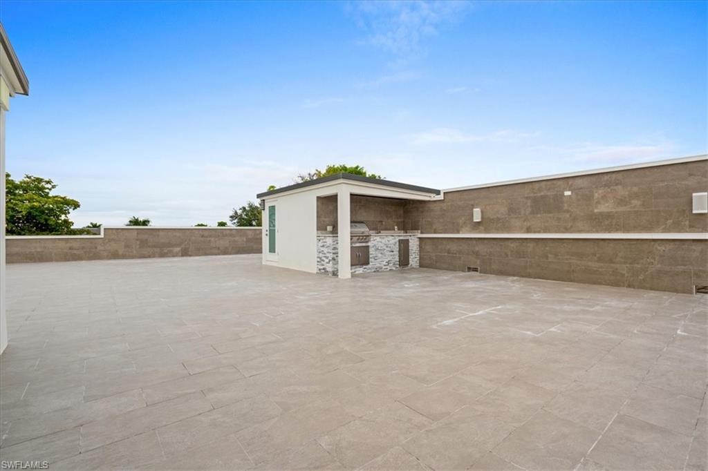 PARK SHORE - Residential