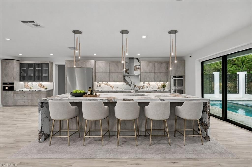 PARK SHORE - Residential