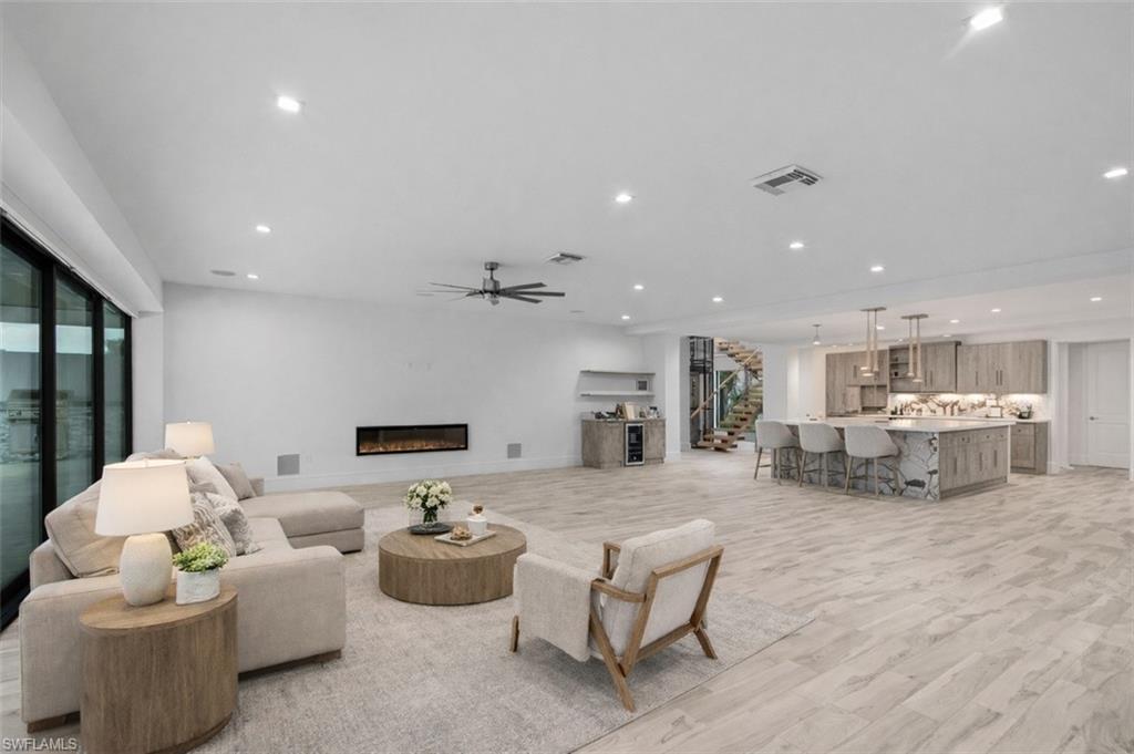 PARK SHORE - Residential