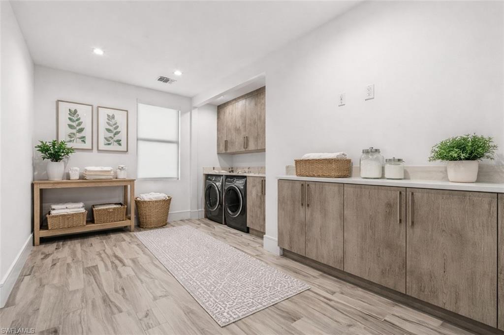 PARK SHORE - Residential