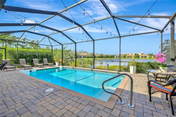9207 SHADOW OAK LN, NAPLES, FL 34120 - Image 00a6ea1c231a7303aed7aa01c0f2a0d4/3573741622