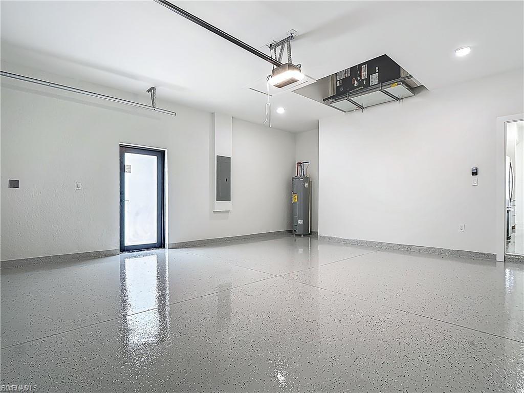 CAPE CORAL - Residential Lease