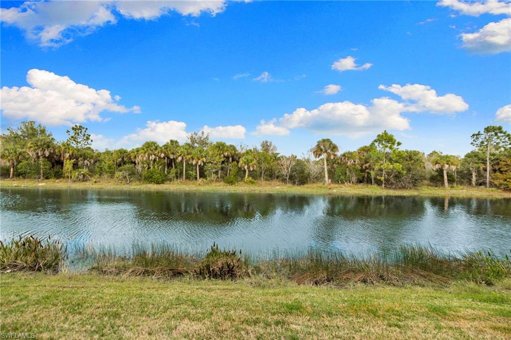LIGHTHOUSE BAY - Residential