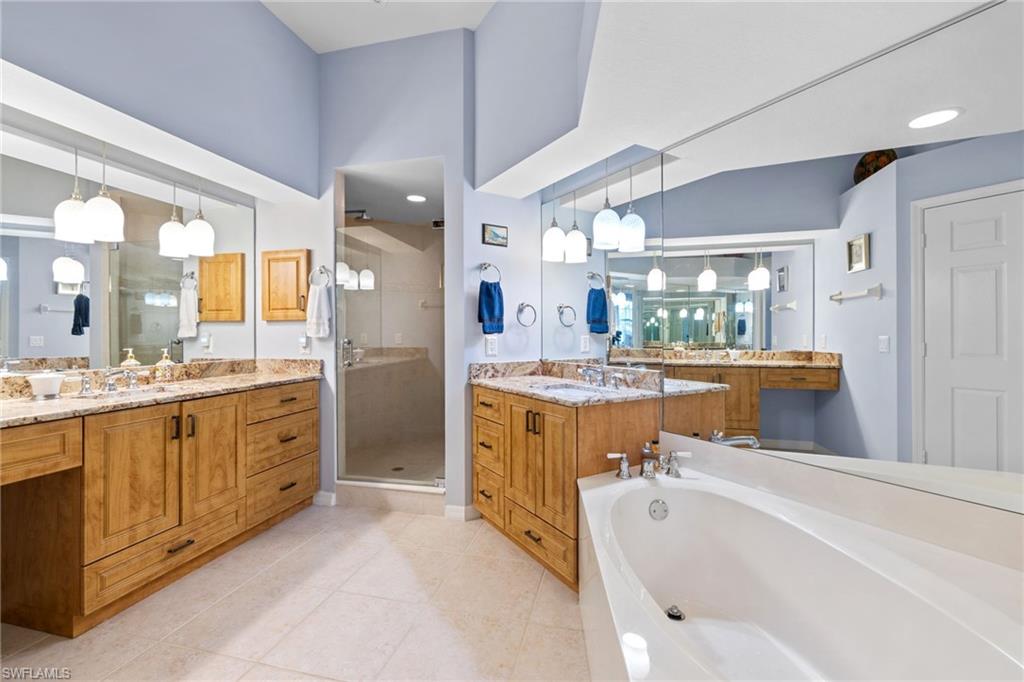 LIGHTHOUSE BAY - Residential