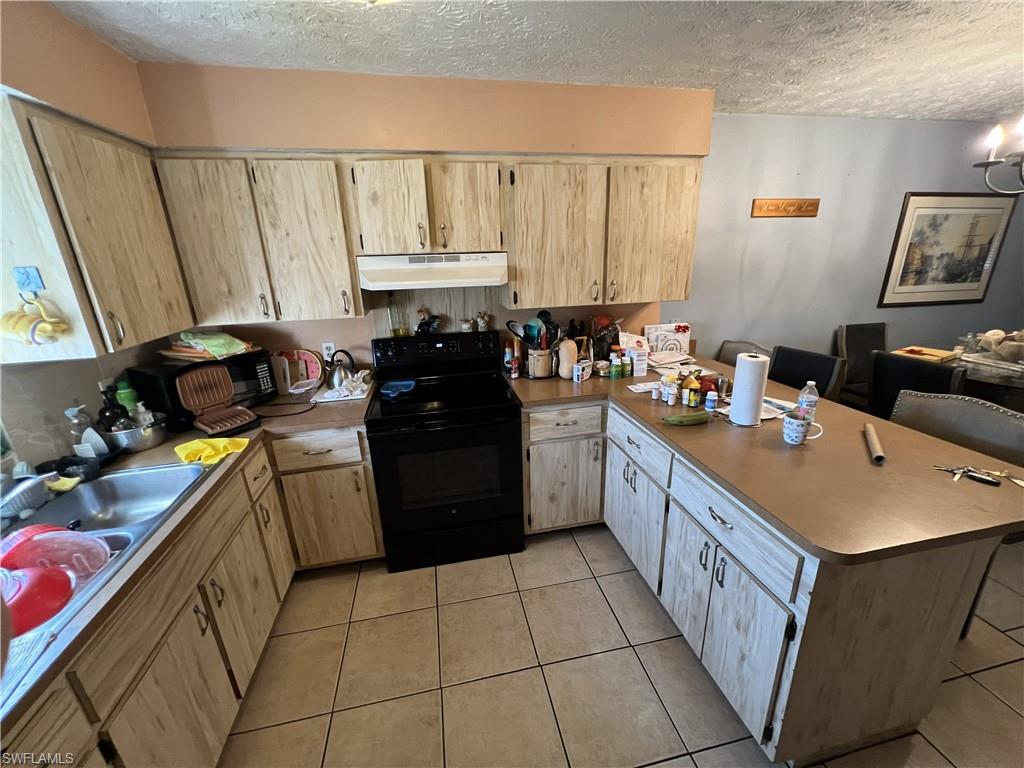 GOLDEN GATE CITY - Residential