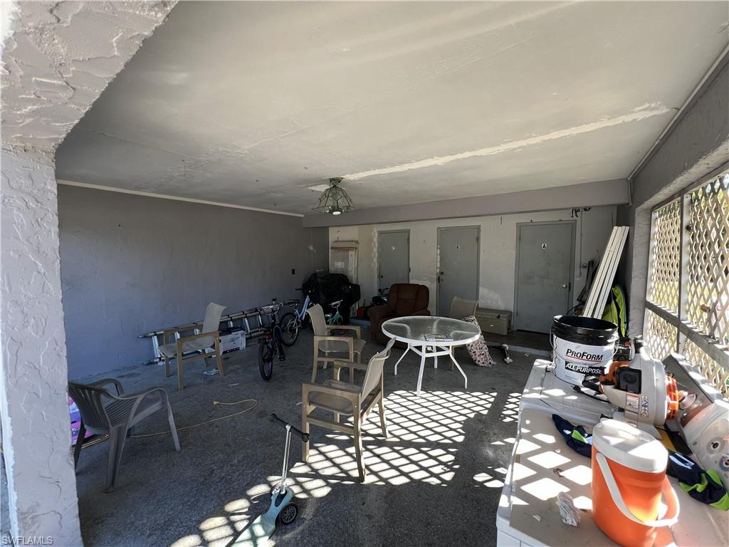 GOLDEN GATE CITY - Residential