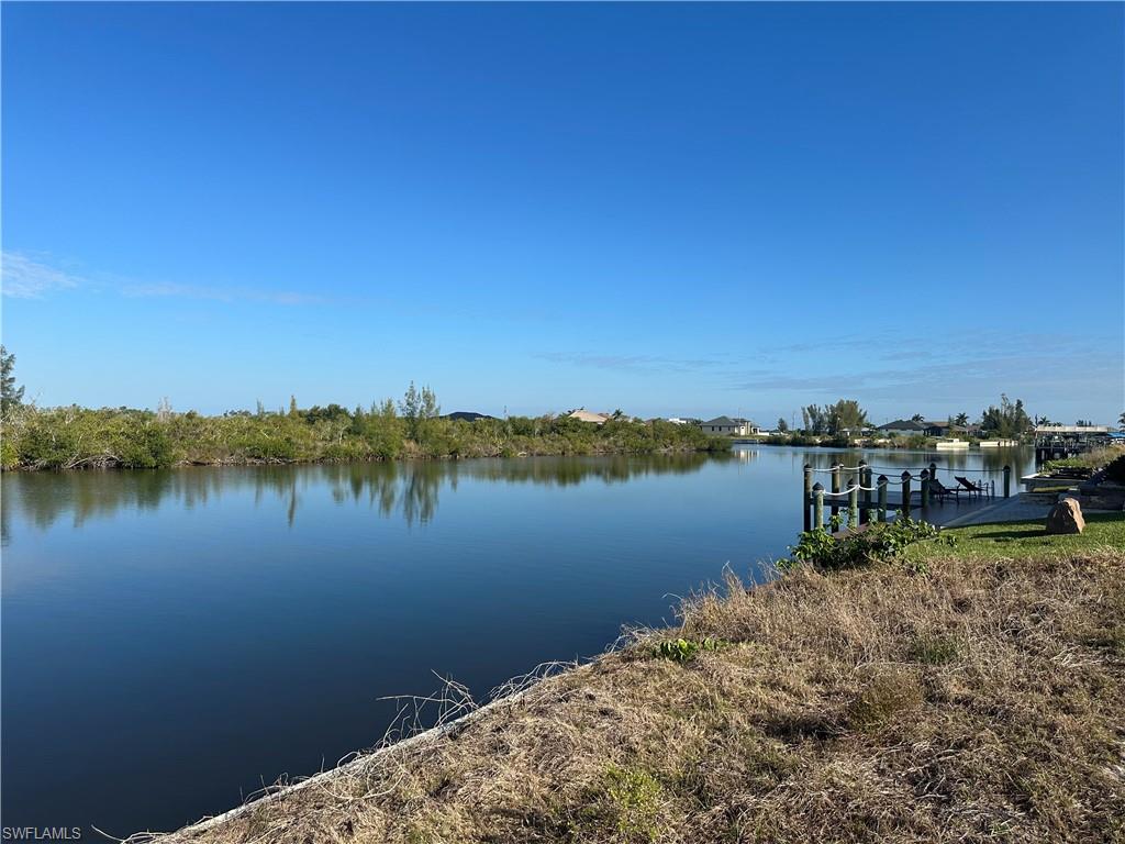 CAPE CORAL - Land