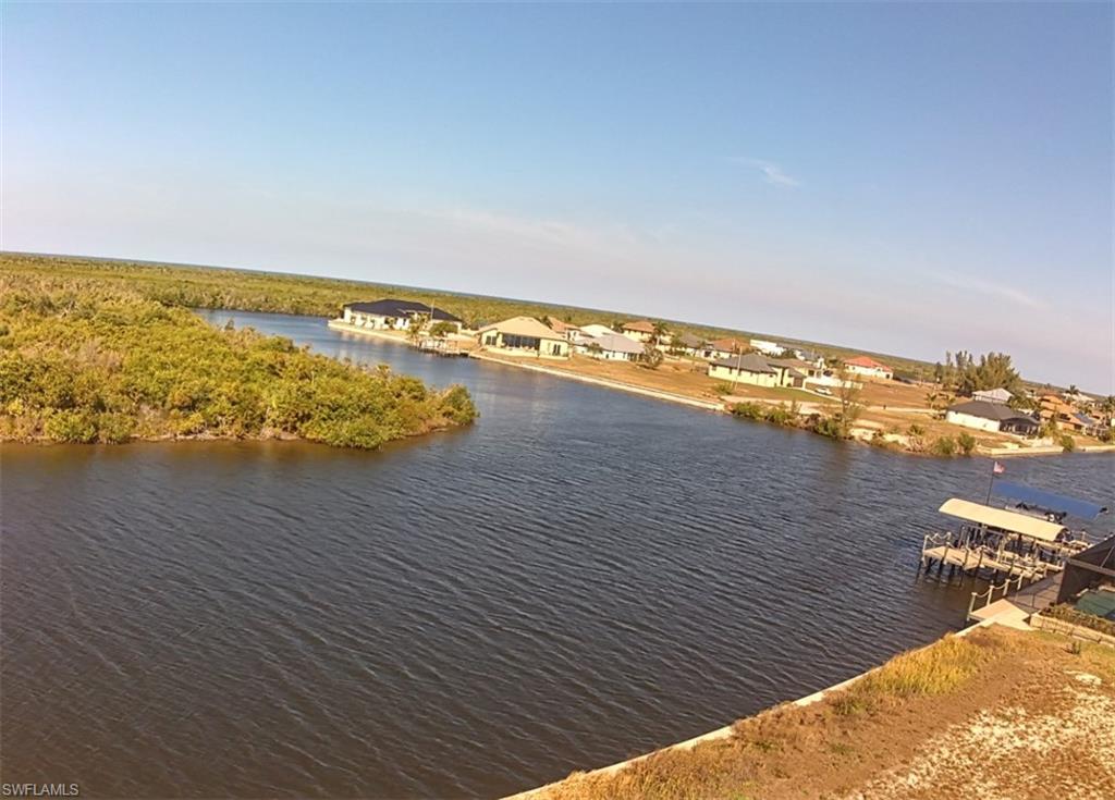 CAPE CORAL - Land