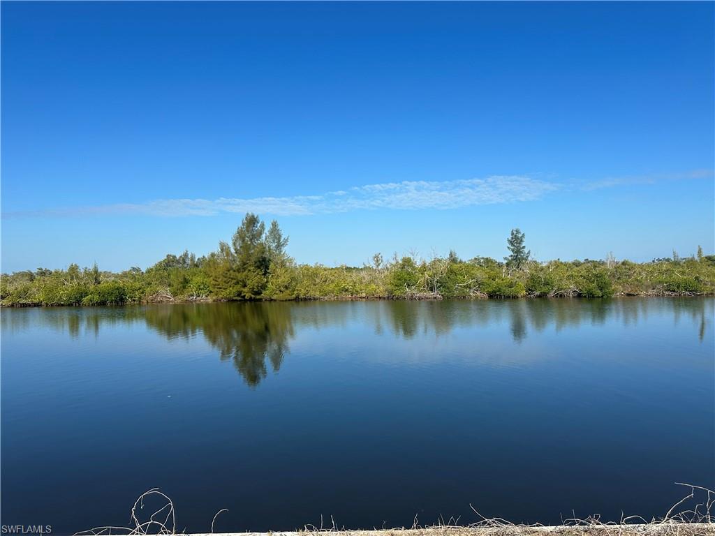 CAPE CORAL - Land