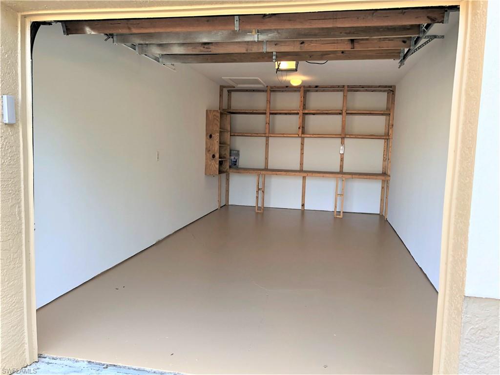 HUNTINGTON LAKES - Residential