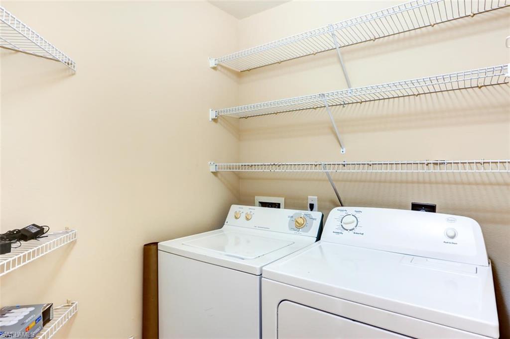 HUNTINGTON LAKES - Residential