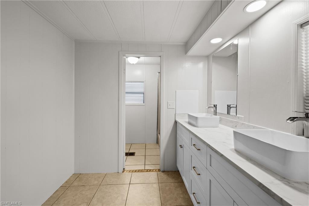 IMPERIAL HARBOR - Residential