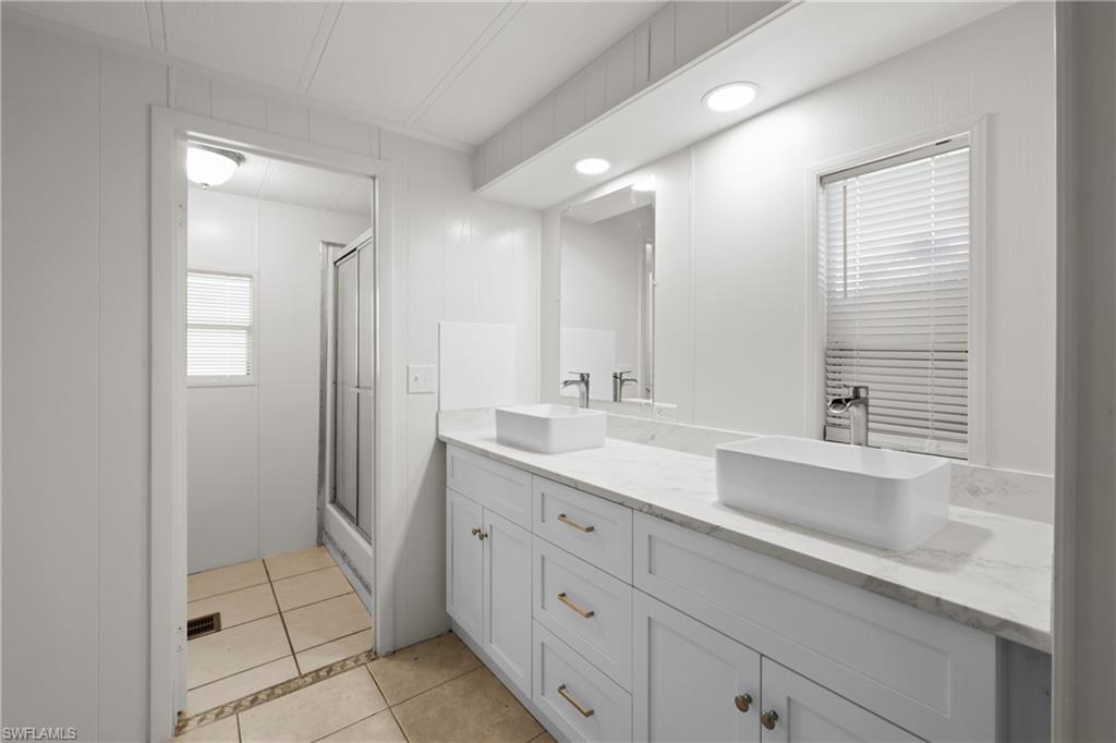 IMPERIAL HARBOR - Residential