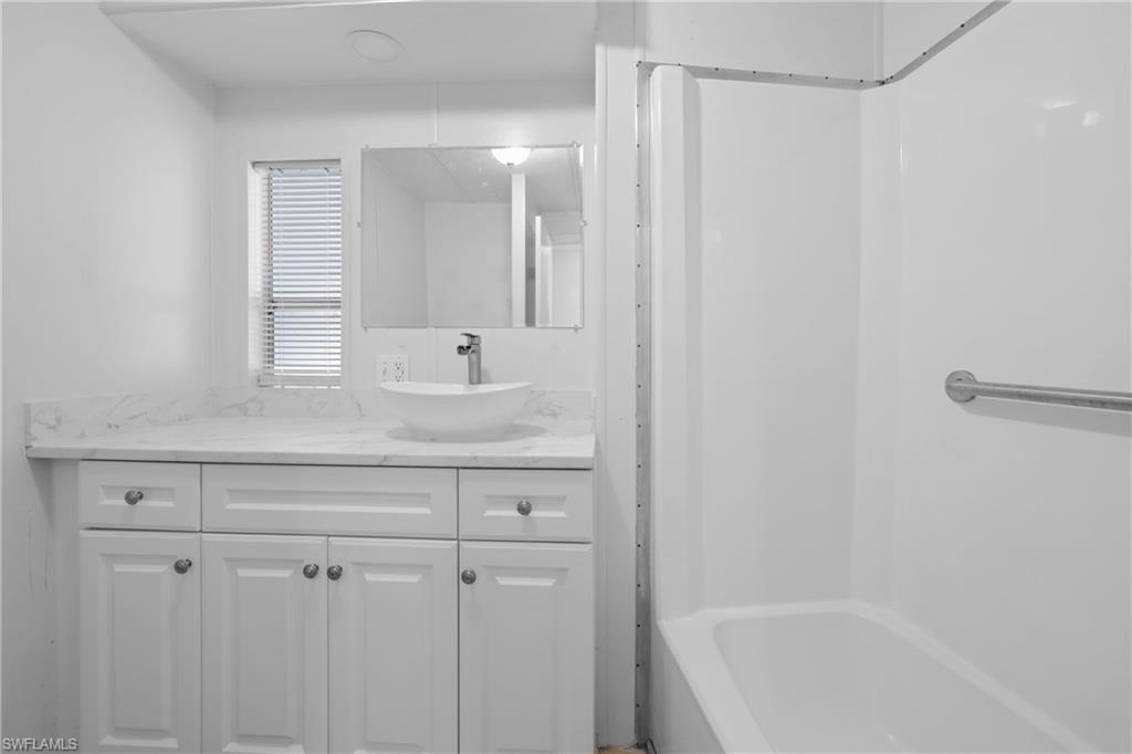 IMPERIAL HARBOR - Residential