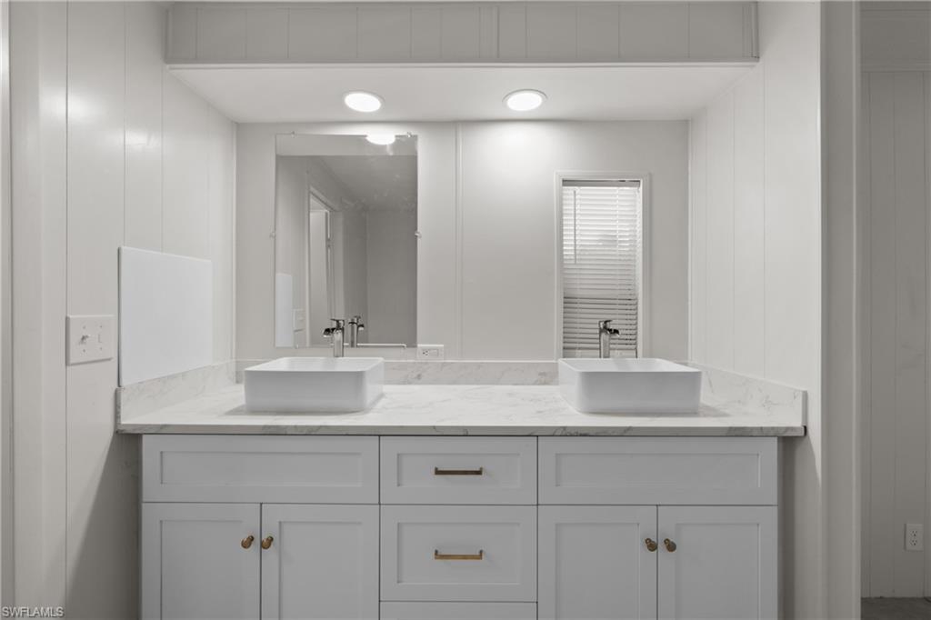 IMPERIAL HARBOR - Residential