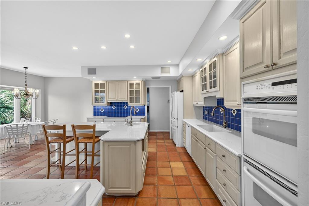 SOUTHWINDS ESTATES - Residential