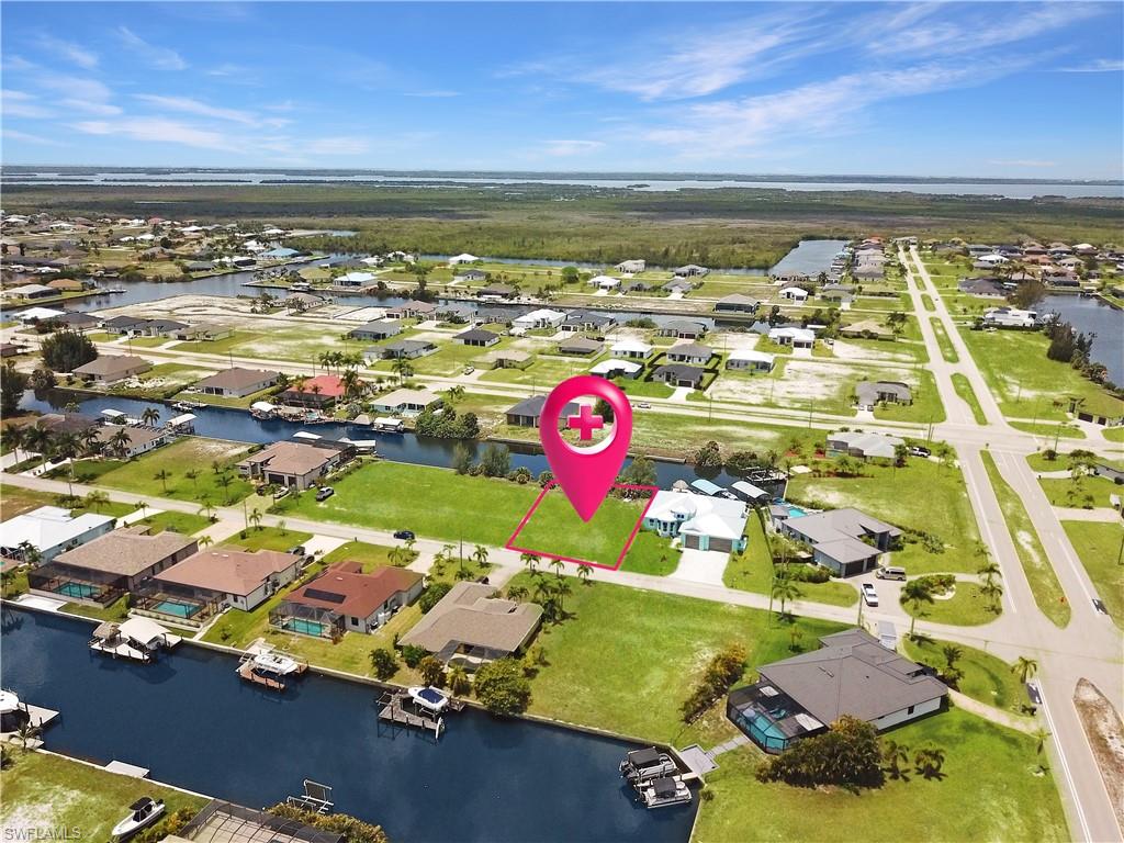 CAPE CORAL - Land