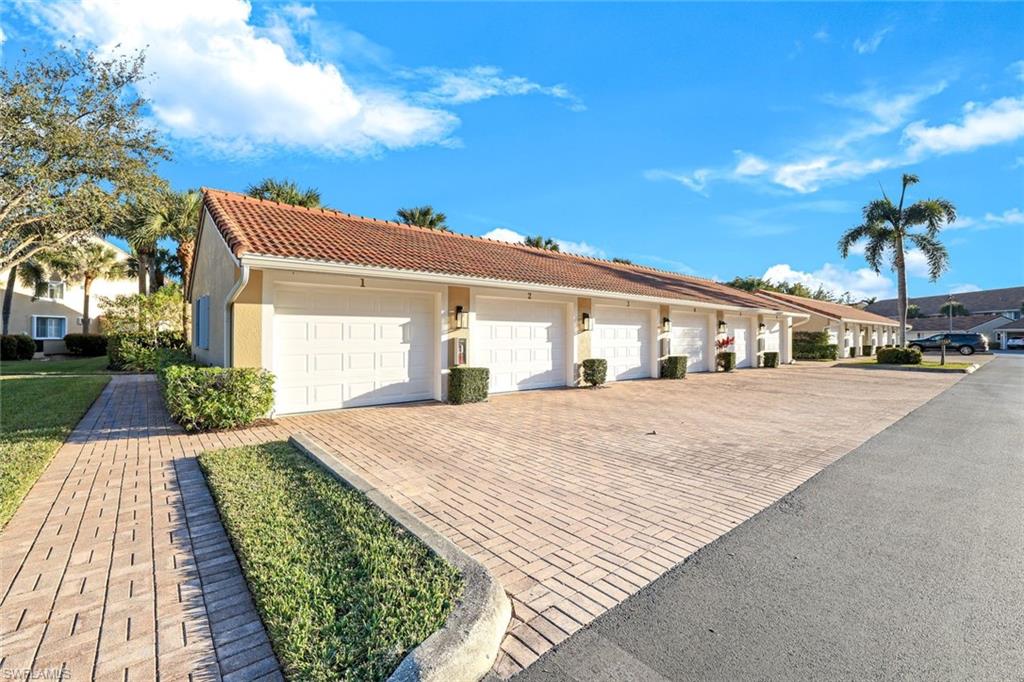 MAGNOLIA FALLS - Residential