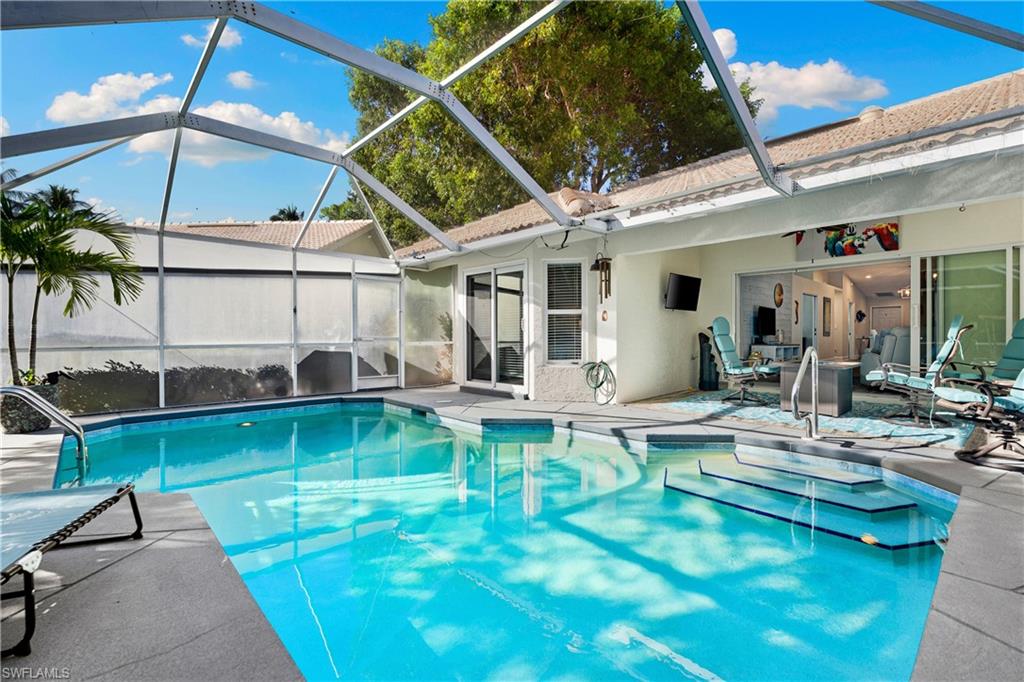 WIGGINS BAY VILLAS - Residential