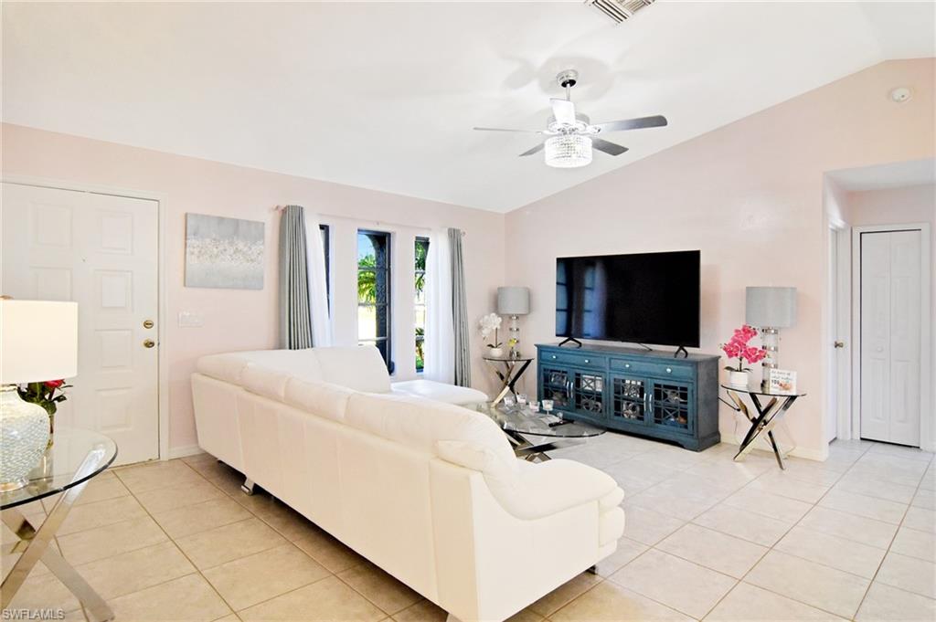 CAPE CORAL - Residential Lease