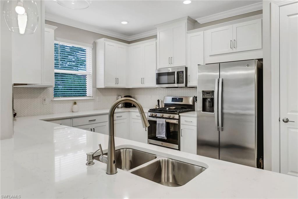 ESPLANADE BY THE ISLANDS - Residential Lease